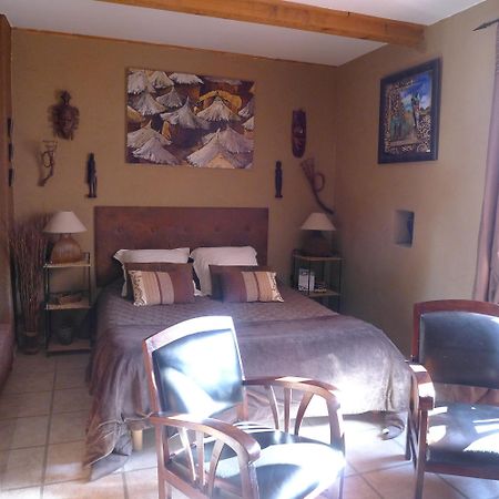 ホテル Domaine De La Manse ヴィルヌーヴ・ド・ベルグ 部屋 写真